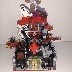 Haunted House Building Set - Multicolor